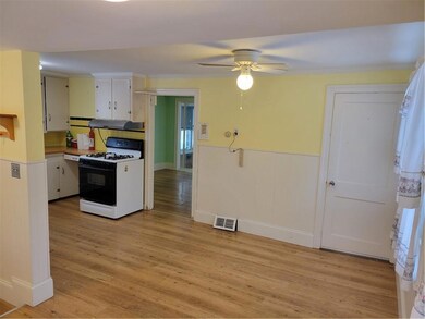 186 Custer St, Warwick, RI 02889 - photo 4