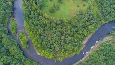 152 Markle Rd, Lackawaxen Township, PA 18428 - photo 2