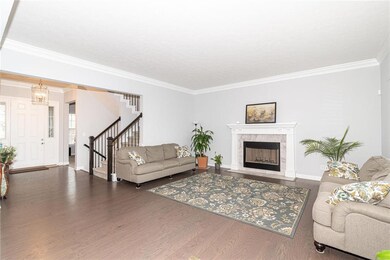 10795 Green Blade Dr, Fishers, IN 46038 - photo 6