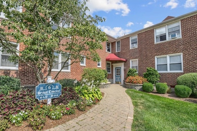 6 Bryant Crescent unit 1H, White Plains, NY 10605 - photo 5