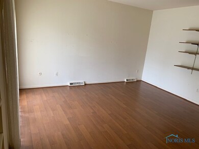 5204 Regency Dr, Toledo, OH 43615 - photo 2