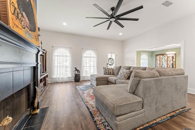 25868 Walker Rd S, Denham Springs, LA 70726 - photo 3