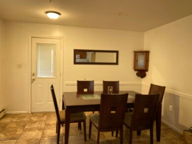 121 N 3rd St, Stroudsburg, PA 18360 - photo 5