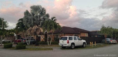 5127 SW 165th Ct, Miami, FL 33185 - photo 2