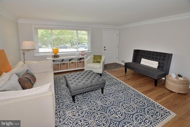 3814 Whispering Ln, Falls Church, VA 22041 - photo 6