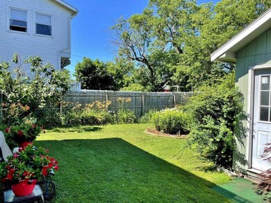 87 Saint Louis St, Burlington, VT 05401 - photo 4