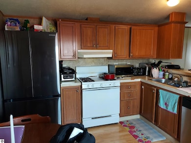 868 Shady Ln, Traverse City, MI 49686 - photo 5