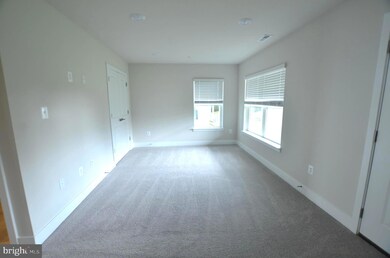 2431 Woodlands Rd, Woodlawn, MD 21244 - photo 7