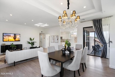 Staged Dining