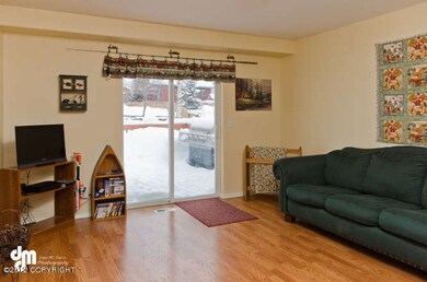 C:\fakepath\[photo 1502685] Family Room