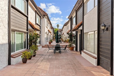 14332 Dickens St unit 20, Sherman Oaks, CA 91423 - photo 3