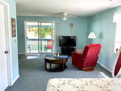 sitting area in master suite (equal sized area opp