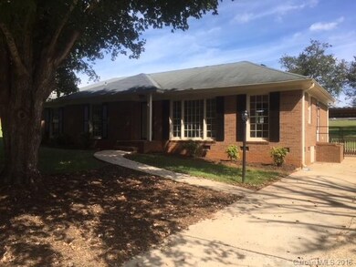 628 Old Farm Rd, Statesville, NC 28625 - photo 3