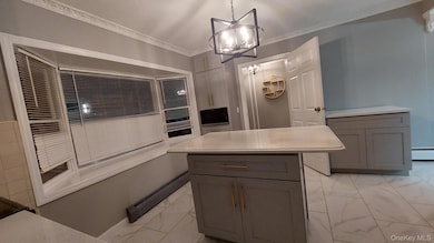 95 Lantern Rd, Hicksville, NY 11801 - photo 7