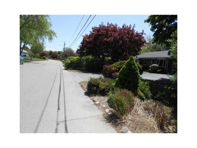 16 Sprague St, Greenville, RI 02828 - photo 7