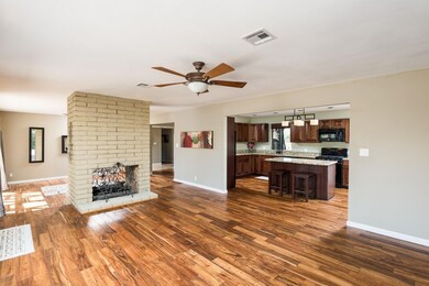 008_Living Room SJ