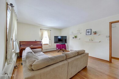 216 South St, Great Barrington, MA 01230 - photo 4