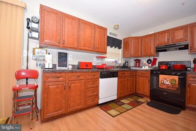 6977 Walker Mill Rd, Capitol Heights, MD 20743 - photo 4