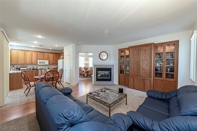 10231 Trailing Dalea Ave, Las Vegas, NV 89135 - photo 6