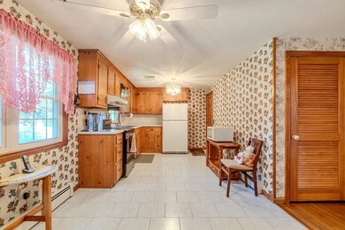 907 Shoemaker Ln, Feeding Hills, MA 01030 - photo 6