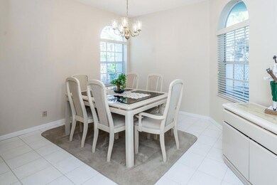 06_dining-room_13950 Cross Pointe Court_