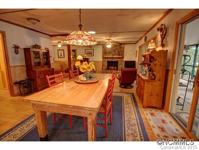 High End Shabby Chic Bungalow