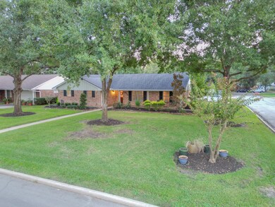 1202 Frances Dr, Rosenberg, TX 77471 - photo 3