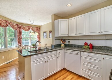 45 Arborwood Dr, Burlington, MA 01803 - photo 5