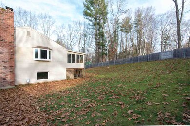 10 Benjamin Rd, Stratham, NH 03885 - photo 5