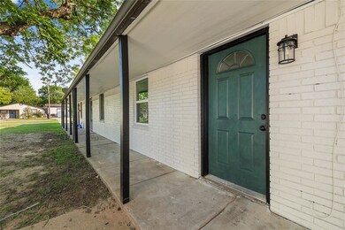 614 W Heard St unit 10, Cleburne, TX 76033 - photo 5
