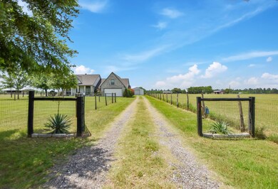 29321 Waller Spring Creek Rd, Waller, TX 77484 - photo 2