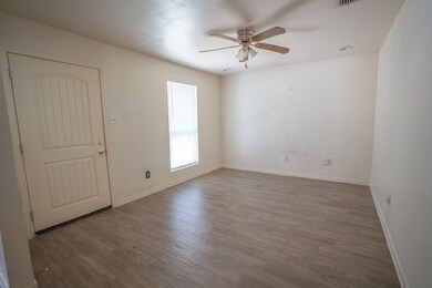 7127 Lumber Jack Dr, Houston, TX 77040 - photo 3