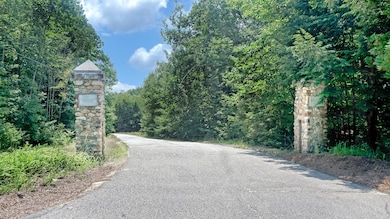 Highlands Point Entrance