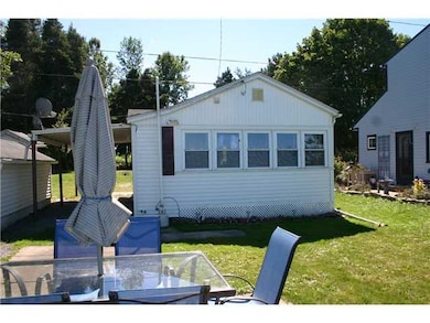 Exterior Front Lakeside
