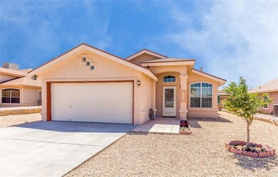 14328 Desert Shadow Dr, Horizon City, TX 79928 - photo 2