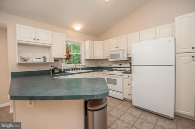 6302 Ridge Top Ct, Spotsylvania, VA 22553 - photo 2