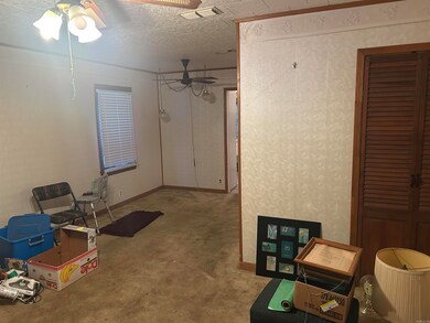 1101 S Lowe St, Stuttgart, AR 72160 - photo 2