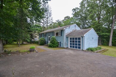 712 Norfolk St, Holliston, MA 01746 - photo 2