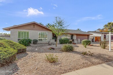 2431 E Sahuaro Dr-3