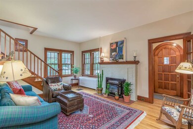 40 Pleasant St, Essex Junction, VT 05452 - photo 3