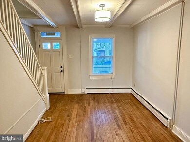 307 1/2 Walnut St, Pottstown, PA 19464 - photo 4