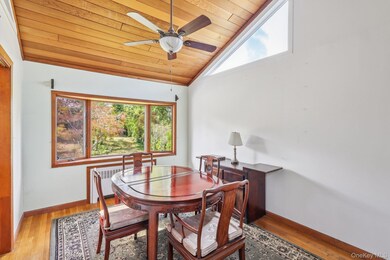 43 Landing Rd, Huntington, NY 11743 - photo 7