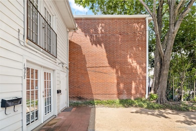 1977 Fairview St unit 1, Houston, TX 77019 - photo 2