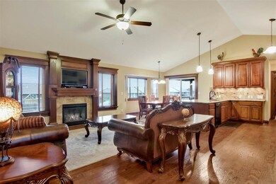 104 S Crocker Ct, Colwich, KS 67030 - photo 3