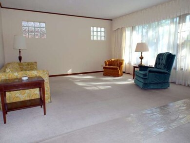 914 Suffolk Ave, Westchester, IL 60154 - photo 3