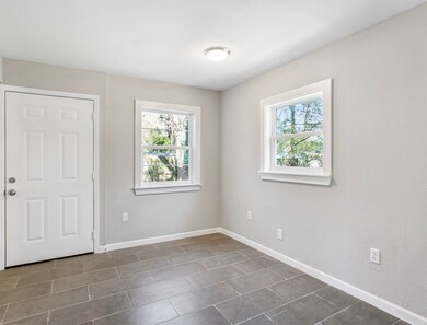 10326 Castleton St, Houston, TX 77016 - photo 4