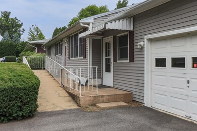 184 Huse Rd, Manchester, NH 03103 - photo 3