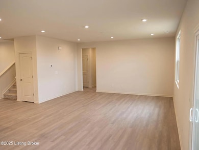 5005 Aiken Back Ln, La Grange, KY 40031 - photo 2