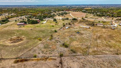 227 Crockett Rd, Weatherford, TX 76088 - photo 4