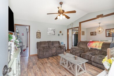 417 Whitaker Rd, Shelbyville, TN 37160 - photo 5